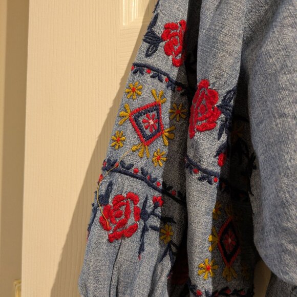 Gap Embroidered Boho Blouse - Picture 10 of 10